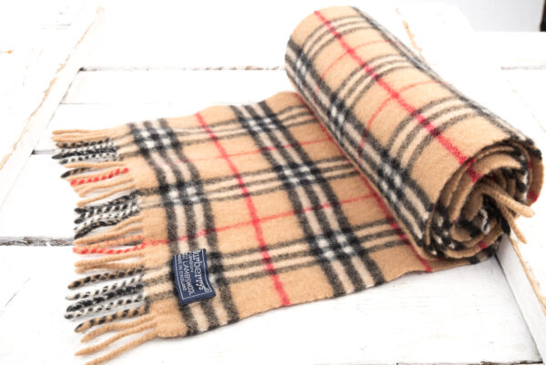 Szalik Burberry wełniany unisex