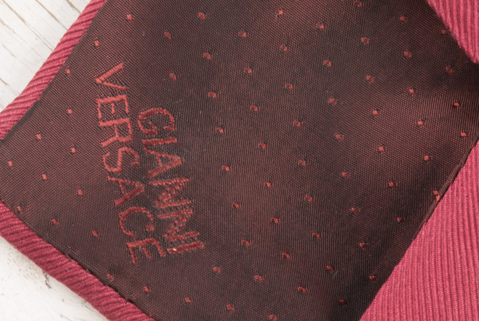 Krawat jedwabny Gianni Versace vintage lata 90-te